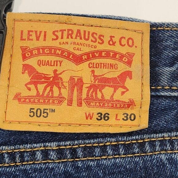Levi's 505 Jeans Mens Size 36x30 Straight Leg Faded Distressed Everyday Normcore - Picture 3 of 9